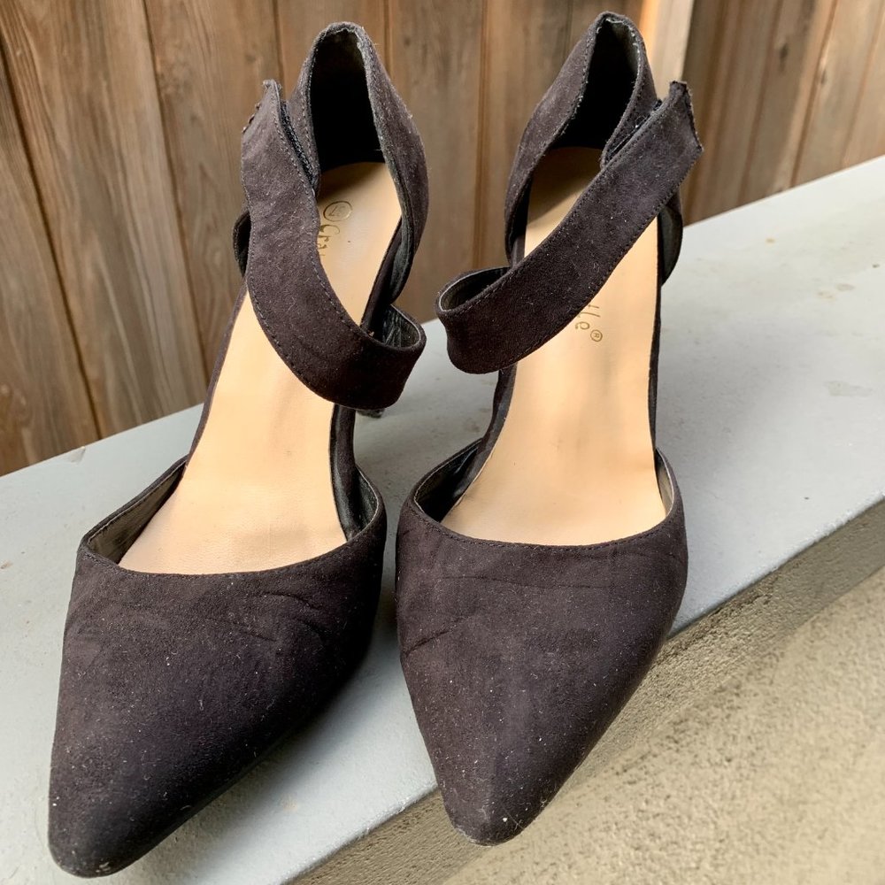 Crape Myrtle Black Heels